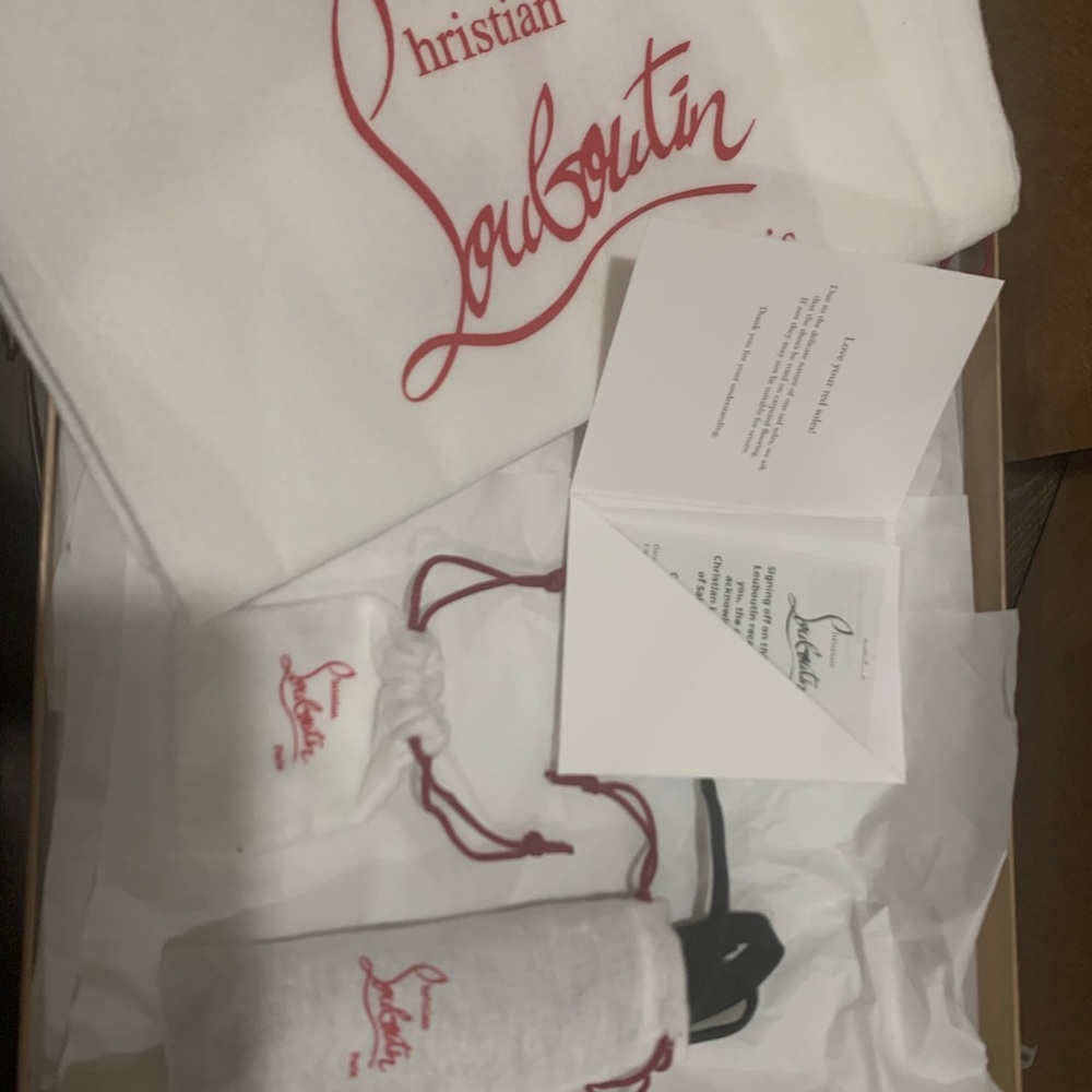 Louboutin Spikes Flat Calf - Picture 3 of 12